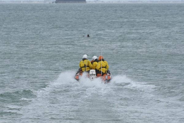 Jet Ski and Kite Surfer Rescued by Independent Lifeboat